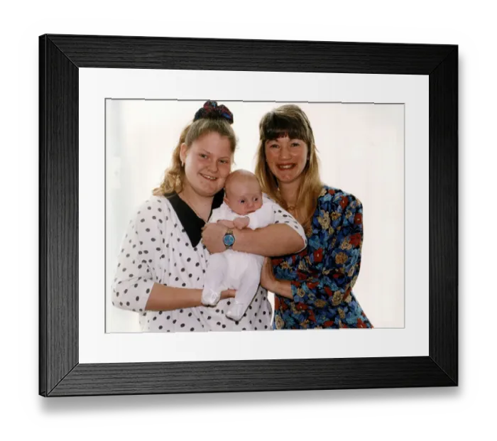 Framed Print : Louise Brown left The First Test Tube Baby with Simon Parker the latest Test Tube baby Framed Print : Louise Brown left The First Test Tube Baby with Simon Parker the latest Test Tube baby