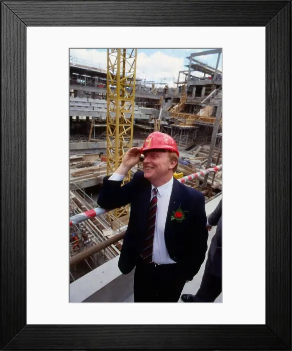 Framed Print : Neil Kinnock at Glasgow building site June 1989 Framed Print : Neil Kinnock at Glasgow building site June 1989