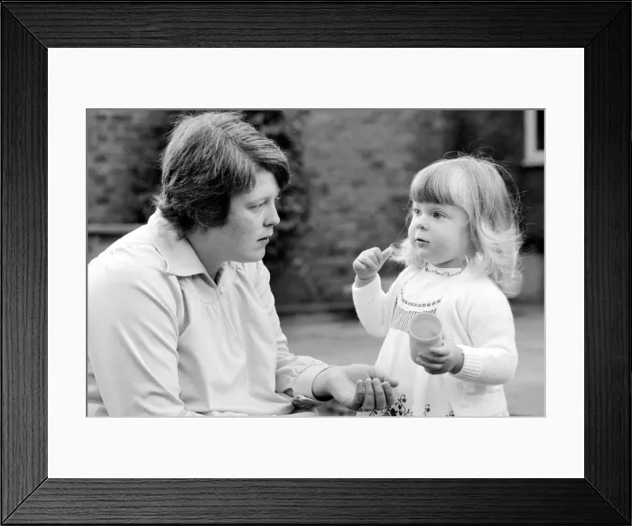 Framed Print : Louise Brown - test tube baby - May 1980 And her mother Lesley Brown at home in Framed Print : Louise Brown - test tube baby - May 1980 And her mother Lesley Brown at home in