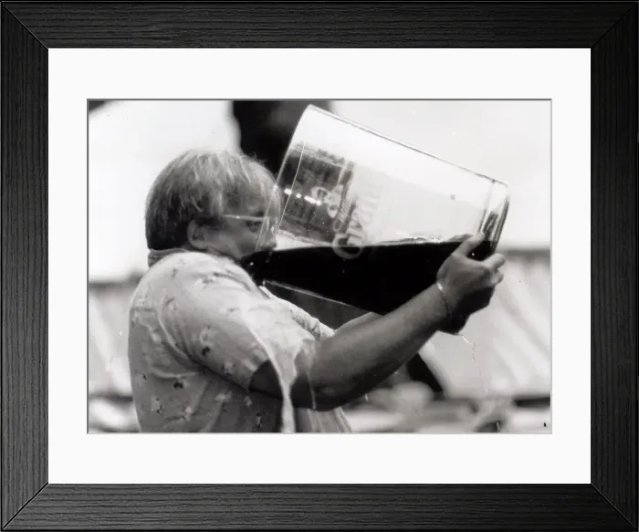 Framed Print : Christopher Biggins drinking from the largest glass of whisky in the world Framed Print : Christopher Biggins drinking from the largest glass of whisky in the world