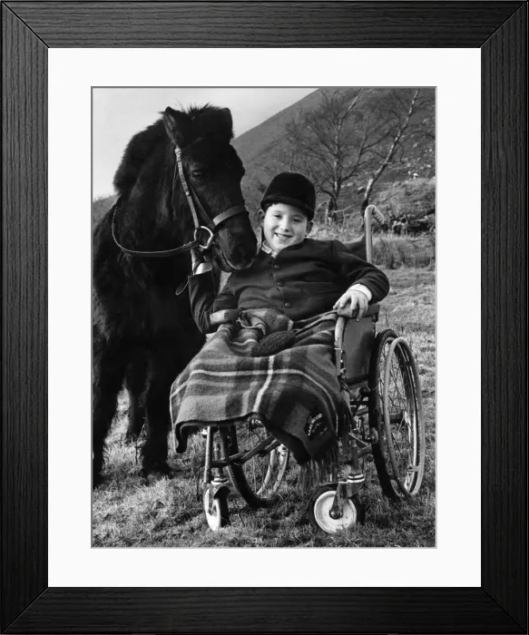 Framed Print : Lane Thomas pictured near his home at Pen Mountain, Cilfynnydd Framed Print : Lane Thomas pictured near his home at Pen Mountain, Cilfynnydd