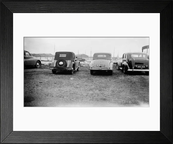 Framed Print : A car parked with the personalised number plate Mum Framed Print : A car parked with the personalised number plate Mum
