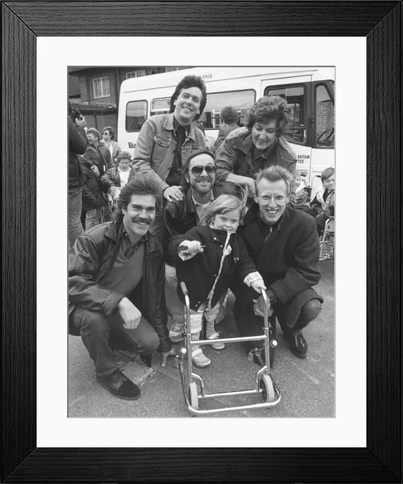 Framed Print : Lindisfarne hand over the keys of a Variety Club minibus to Woodlawn Special School in Framed Print : Lindisfarne hand over the keys of a Variety Club minibus to Woodlawn Special School in