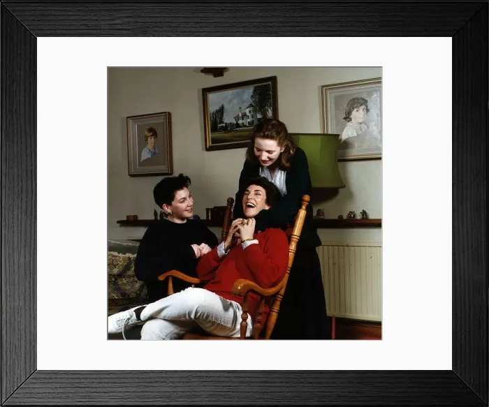 Framed Print : Edwina Currie Conservative MP for Derbyshire South with Daughters Dbase msi Framed Print : Edwina Currie Conservative MP for Derbyshire South with Daughters Dbase msi