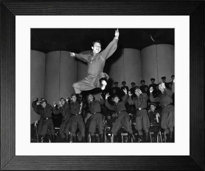 Framed Print : Dancers from the Red Army Dancers perform at the Albert Hall - Leaping high 1963 Framed Print : Dancers from the Red Army Dancers perform at the Albert Hall - Leaping high 1963