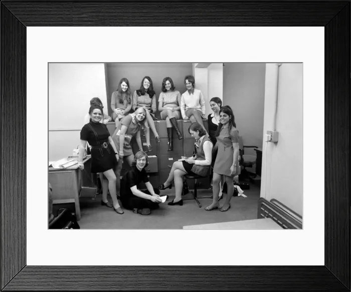 Framed Print : Ten young girls from Secretarial College, who will next year be taking dictation Framed Print : Ten young girls from Secretarial College, who will next year be taking dictation