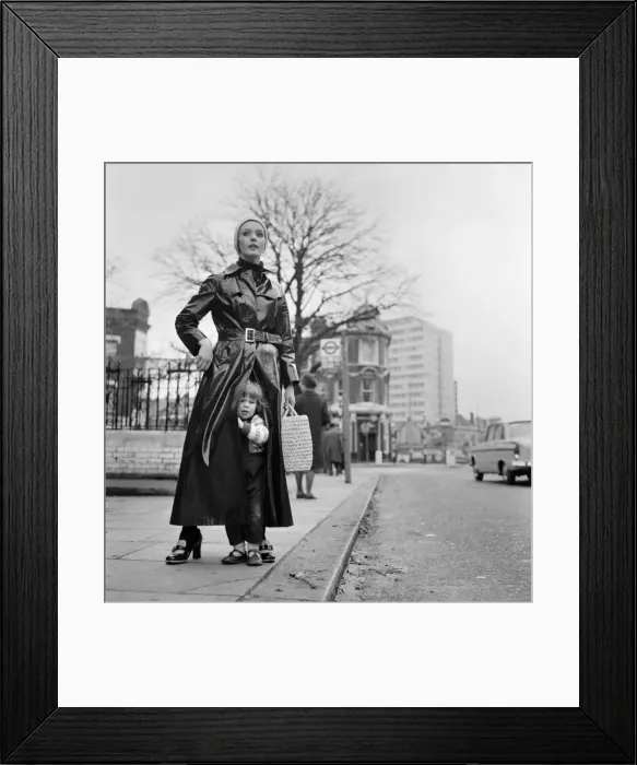 Framed Print : First day of real winter weather - and model mum Jane O Framed Print : First day of real winter weather - and model mum Jane O
