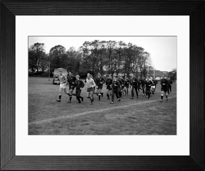 Framed Print : Sport: The South African springbok rugby team that flew in yesterday to be welcomed by