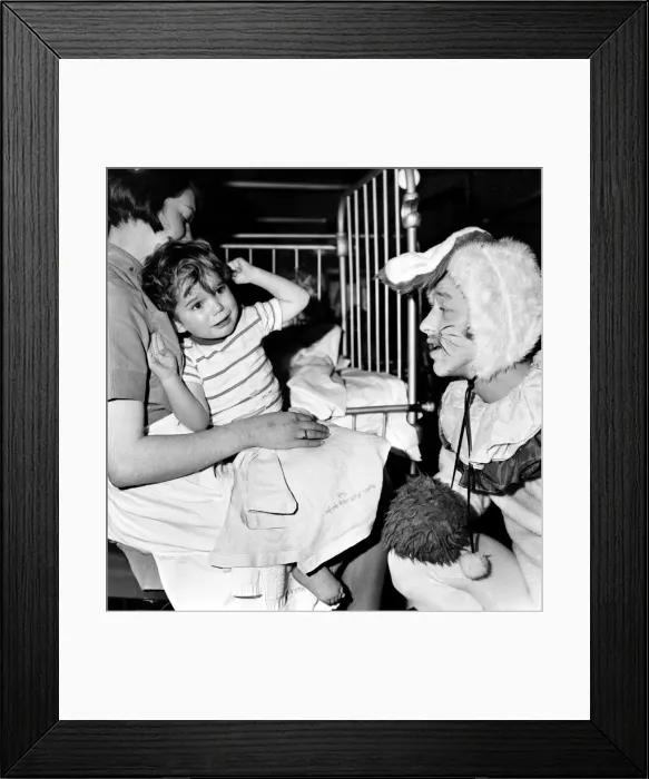 Framed Print : Children of Booth Hall Hospital meet character from Alice in Wonderland: Stephen Gill