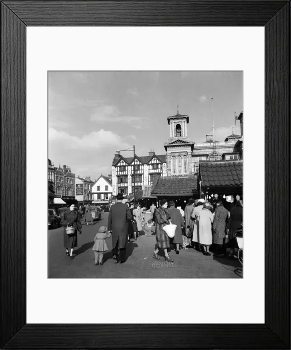 Framed Print : Street scene in Kingston Upon Thames in south west London. January 1952 D784 Framed Print : Street scene in Kingston Upon Thames in south west London. January 1952 D784