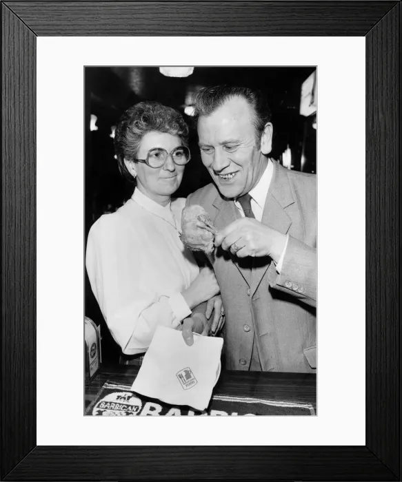 Framed Print : Sleeping pub landlord Eddie Atkins sank his teeth into his wife Framed Print : Sleeping pub landlord Eddie Atkins sank his teeth into his wife