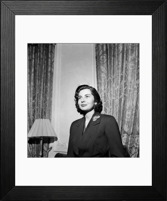 Framed Print : Pictures of her Imperial Majesty Soraya Pahlavy, the Queen of Persia who is just spending Framed Print : Pictures of her Imperial Majesty Soraya Pahlavy, the Queen of Persia who is just spending