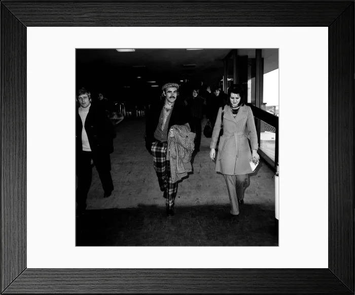 Framed Print : Sean Connery leaving Heathrow airport for Oslo where he is to play the part of an Airport Framed Print : Sean Connery leaving Heathrow airport for Oslo where he is to play the part of an Airport