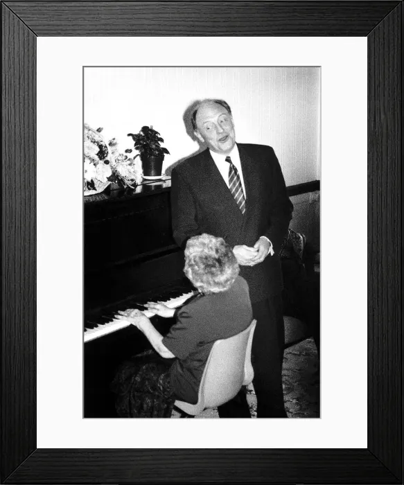 Framed Print : Neil Kinnock MP Former Labour Party Leader with Mrs Ethel Moore on piano during a visit Framed Print : Neil Kinnock MP Former Labour Party Leader with Mrs Ethel Moore on piano during a visit