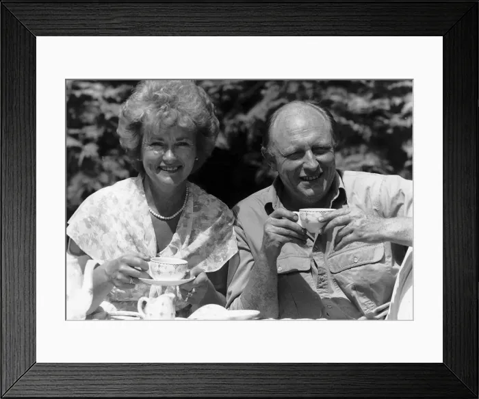 Framed Print : Neil Kinnock MP Former Labour Party Leader and wife Glenys at home in London Framed Print : Neil Kinnock MP Former Labour Party Leader and wife Glenys at home in London