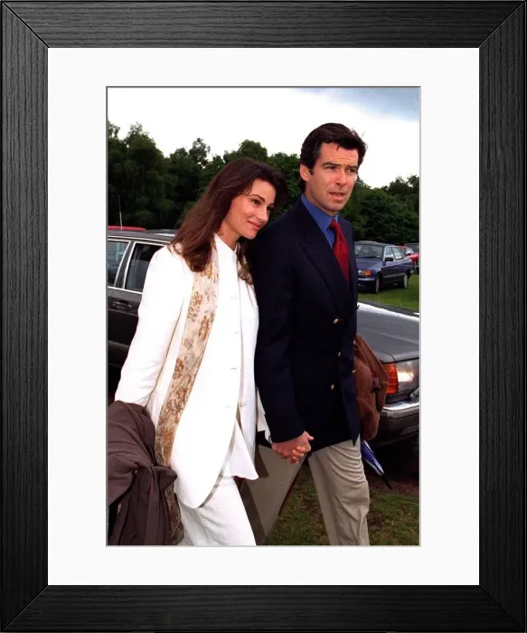 Framed Print : Pierce Brosnan and Keely Shaye Smith arrive at Alfred Dunhill Queens Cup Polo