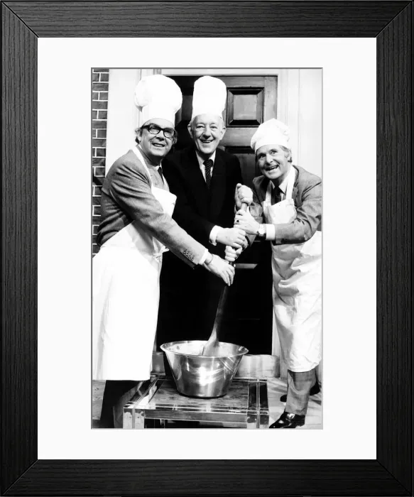 Framed Print : Alec Guinness actor appears with Morecambe and Wise in their Christmas TV Show Framed Print : Alec Guinness actor appears with Morecambe and Wise in their Christmas TV Show