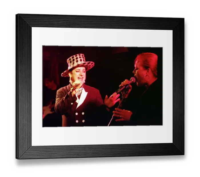 Framed Print : Boy George from Culture Club with Mo Mowlam at a Mirror party at the Labour Conference Framed Print : Boy George from Culture Club with Mo Mowlam at a Mirror party at the Labour Conference