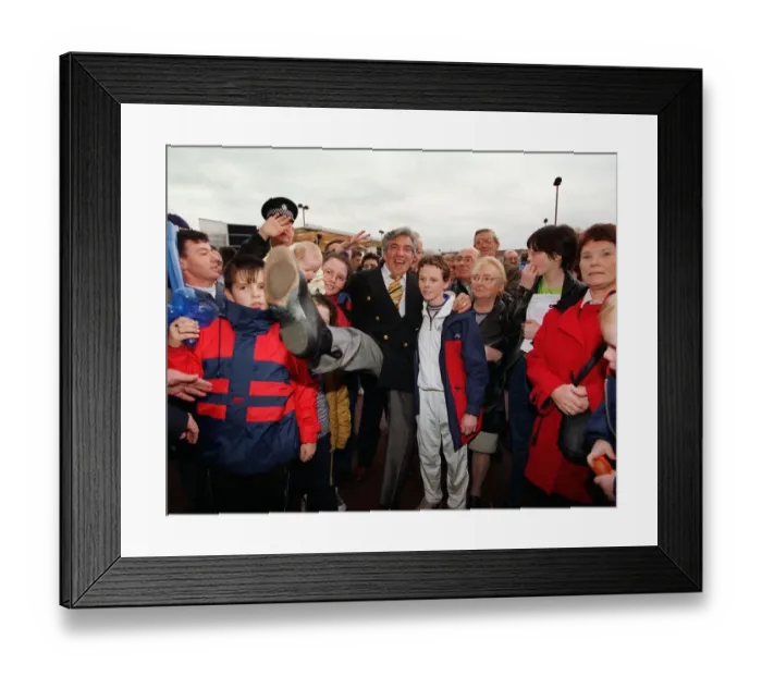 Framed Print : Frankie Vaughan November 1997 at the opening of the refurbished Shandwick Centre