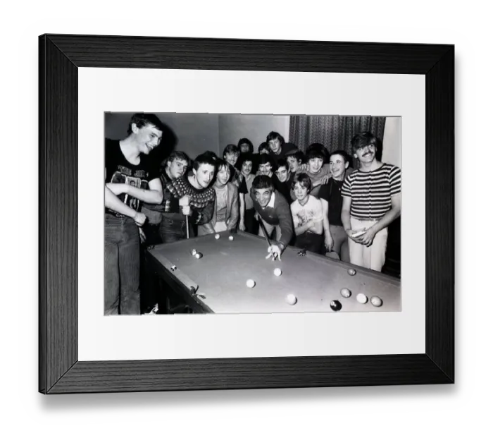 Framed Print : Frankie Vaughan with boys at Lochfield Community Centre 1968 Easterhouse playing pool