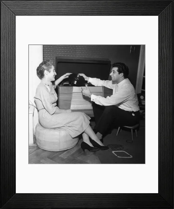 Framed Print : Frankie Vaughan at home with his wife 1957 Framed Print : Frankie Vaughan at home with his wife 1957