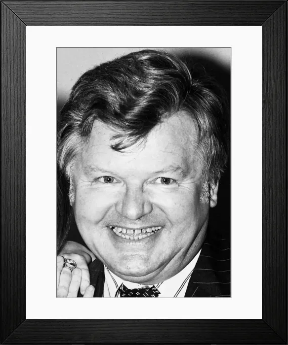 Framed Print : Benny Hill comedian 1982 Framed Print : Benny Hill comedian 1982