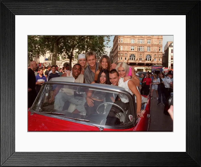 Framed Print : Pop groups Club 7 Sept 1999 photocall for their TV special Framed Print : Pop groups Club 7 Sept 1999 photocall for their TV special
