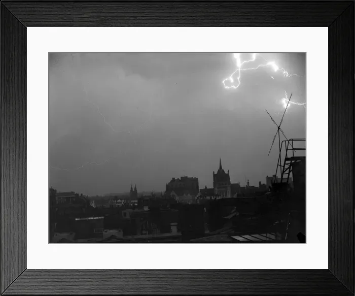 Framed Print : Lightning 1957 photographed from roof of Daily Mirror 3am