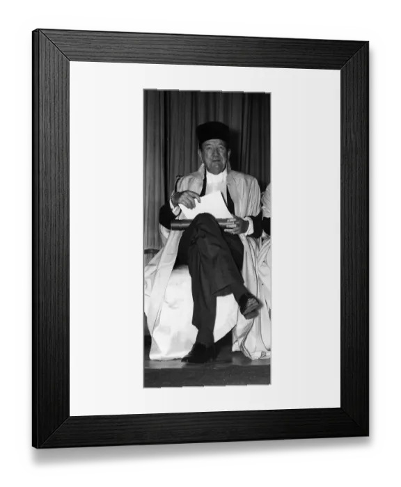 Framed Print : Noel Coward actor receives his honorary degree of Doctor of Letters at Sussex University Framed Print : Noel Coward actor receives his honorary degree of Doctor of Letters at Sussex University