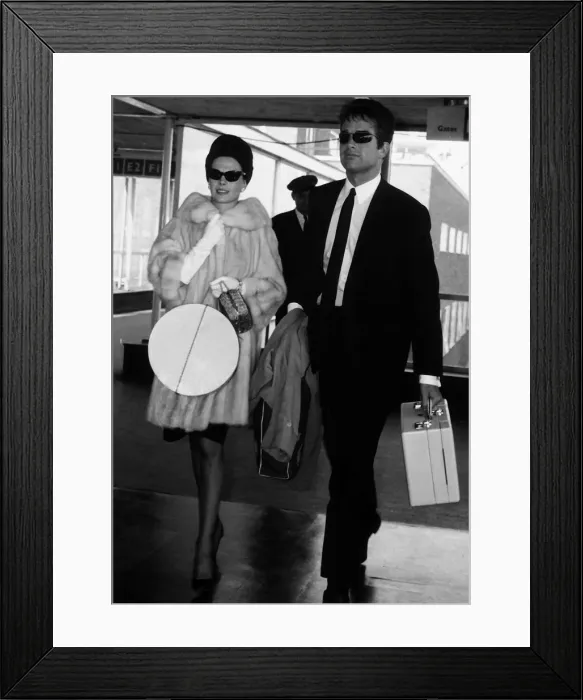 Framed Print : Natalie Wood and Warren Beatty 1962 Framed Print : Natalie Wood and Warren Beatty 1962