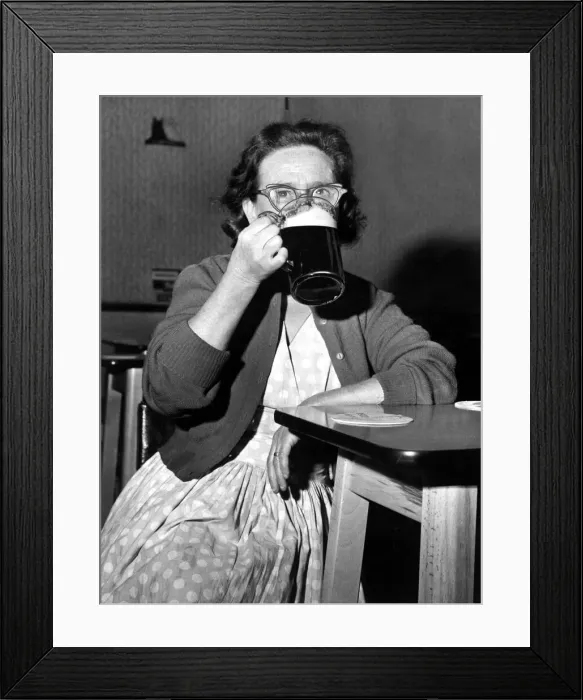 Framed Print : 54 Year old miners wife, Elsie Danes who can drink a pint of mild in under 9 seconds Framed Print : 54 Year old miners wife, Elsie Danes who can drink a pint of mild in under 9 seconds