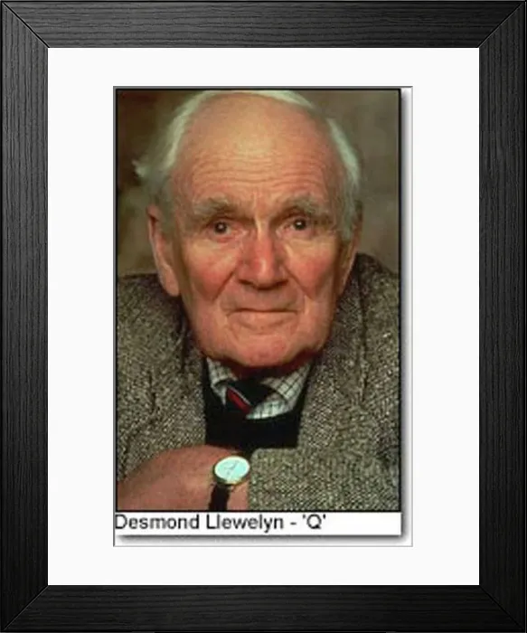  : Desmond Llewelyn alias Q from the bond films Dec 1999