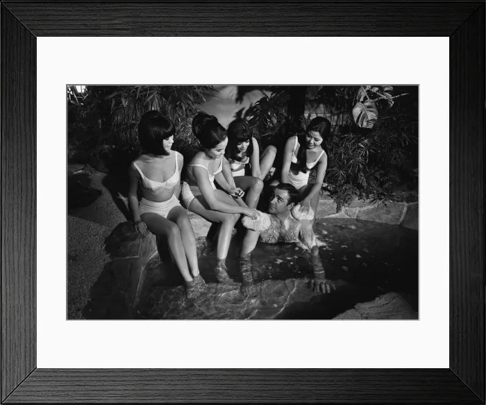 Framed Print : Film You Only Live Twice 1966 Sean Connery as James Bond Framed Print : Film You Only Live Twice 1966 Sean Connery as James Bond