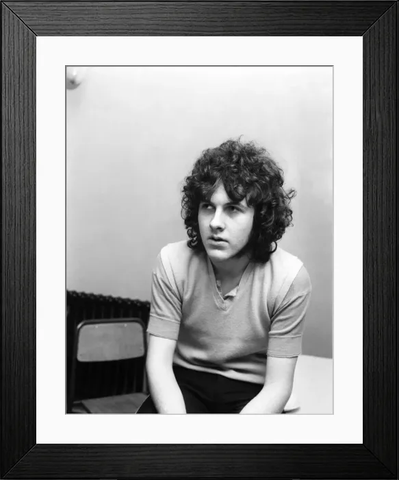 Framed Print : Portraits of teenagers. Boys and girls. December 1969 Z11848-007 Framed Print : Portraits of teenagers. Boys and girls. December 1969 Z11848-007