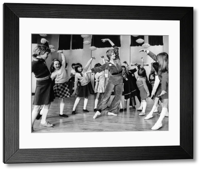 Framed Print : Who says it takes years to be a ballerina? Pupils of the Cavendish First School Framed Print : Who says it takes years to be a ballerina? Pupils of the Cavendish First School