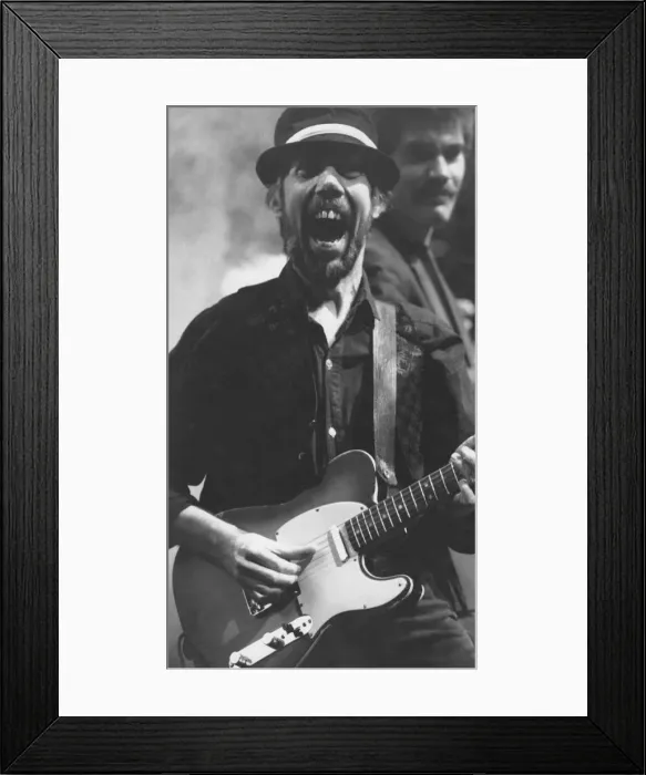 Framed Print : Rod Clements of Lindisfarne. 18 / 12 / 89 Framed Print : Rod Clements of Lindisfarne. 18 / 12 / 89