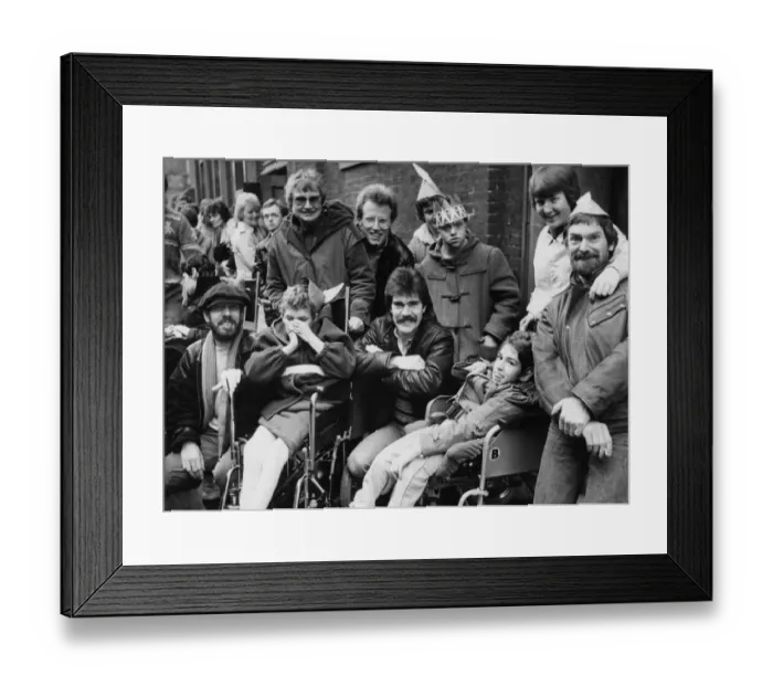 Framed Print : Lindisfarne gave a festive treat to some special fans at Newcastle City Hall