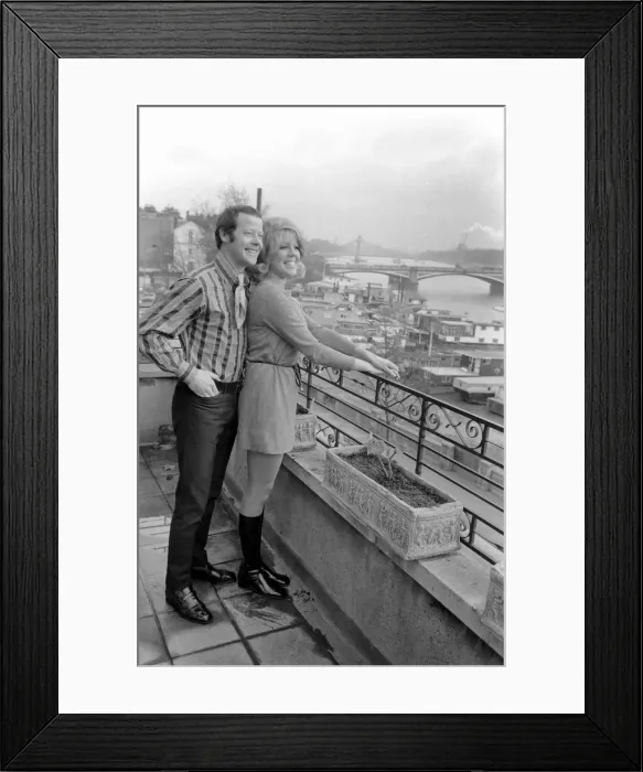 Framed Print : Theatre: Rehearsing in London for the pantomime, Dick Whittington Framed Print : Theatre: Rehearsing in London for the pantomime, Dick Whittington