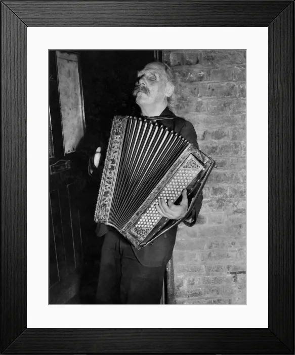 Framed Print : Busker Gus Andrews. Gus was once a famous British actor - he is still a great showman Framed Print : Busker Gus Andrews. Gus was once a famous British actor - he is still a great showman