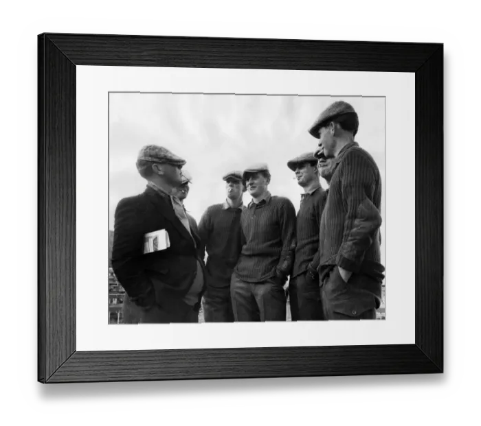 Framed Print : Left to Right, Pte. McArdle, Cpl. Martin, Pt. Dann, L / Cpl Framed Print : Left to Right, Pte. McArdle, Cpl. Martin, Pt. Dann, L / Cpl