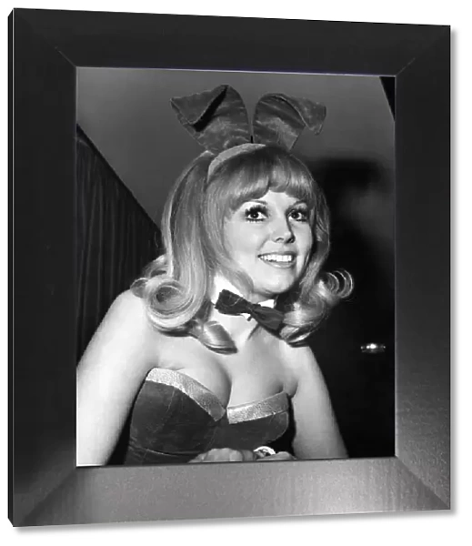 Tracey Hudson as a Bunny Girl at Londons Playboy Club. February 1972 P018592