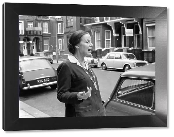 American writer Helen Lawrenson in London. November 1969 Z11388-005