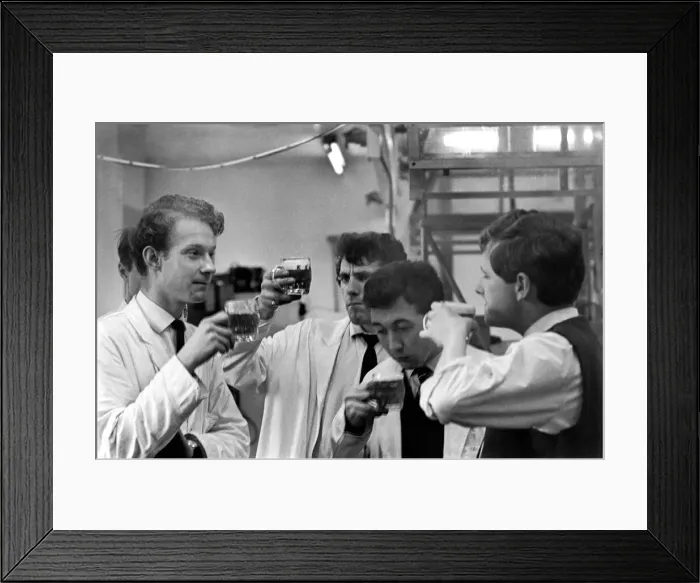 Framed Print : The Bio-Chemistry Department at Birmingham University houses a very unusual school - Framed Print : The Bio-Chemistry Department at Birmingham University houses a very unusual school -