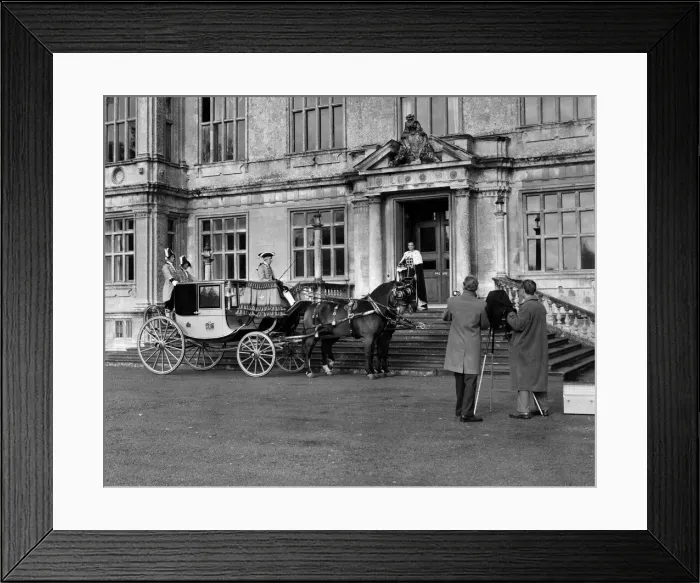Framed Print : Coaches November 1962 P017681 Framed Print : Coaches November 1962 P017681