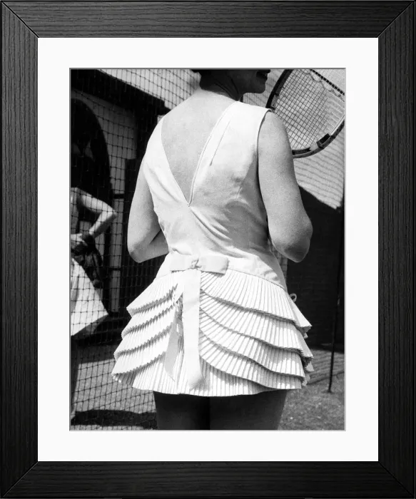 Framed Print : Fashion 1960s. Preview of the styles match. Today (25-6-62 Framed Print : Fashion 1960s. Preview of the styles match. Today (25-6-62