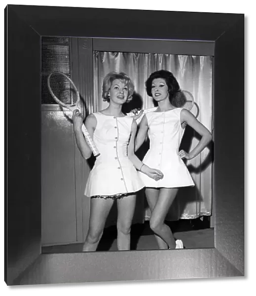 Set for Tennis - in a paper dress!. Look a tennis dress you wear once, then throw away