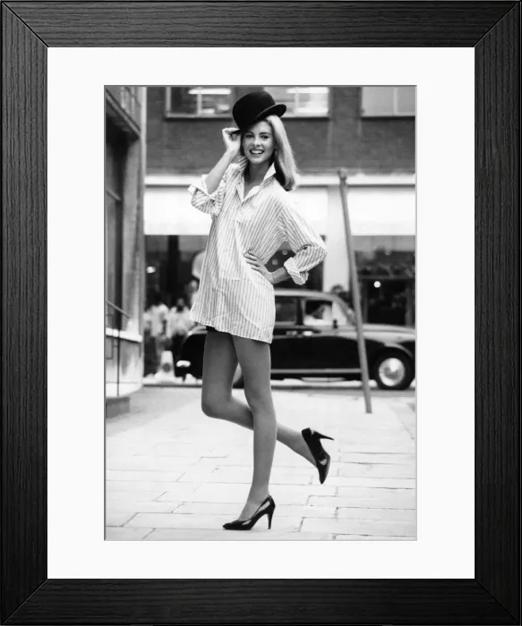 Framed Print : Fashion - Blouses etc. Miss fit for the city. Girls aiming to make it big in the City Framed Print : Fashion - Blouses etc. Miss fit for the city. Girls aiming to make it big in the City
