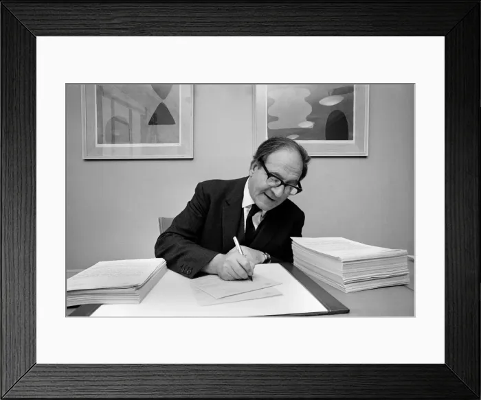 Framed Print : Mr. Fred Mulley, Minister of Transport is sending a personal letter to over 800 newspaper Framed Print : Mr. Fred Mulley, Minister of Transport is sending a personal letter to over 800 newspaper