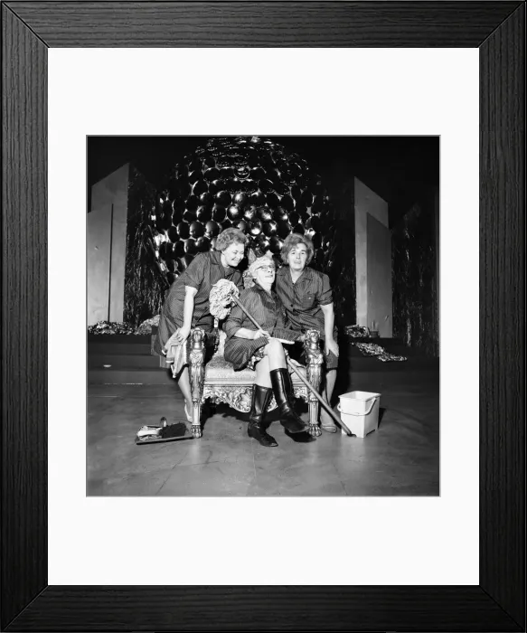 Framed Print : If only I were younger! Mrs. Florence House of Battersea could not resist the temptation Framed Print : If only I were younger! Mrs. Florence House of Battersea could not resist the temptation