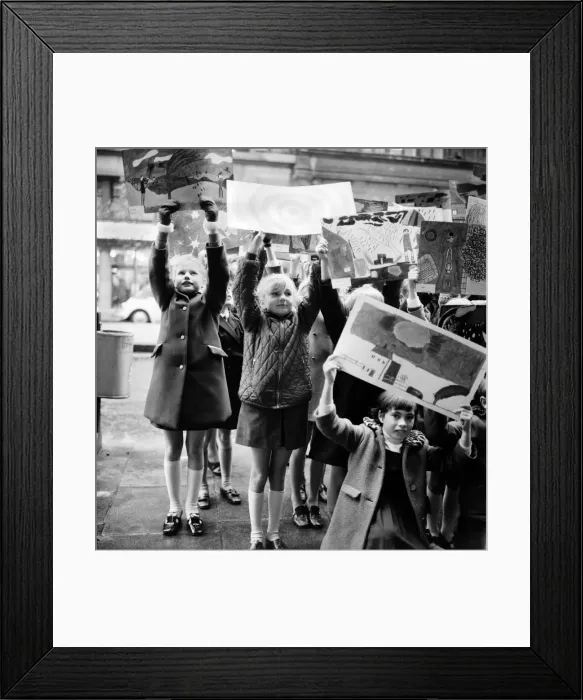Framed Print : Children from The Glebe Primary School, Sussex Road, invited to illustrate 16 different Framed Print : Children from The Glebe Primary School, Sussex Road, invited to illustrate 16 different